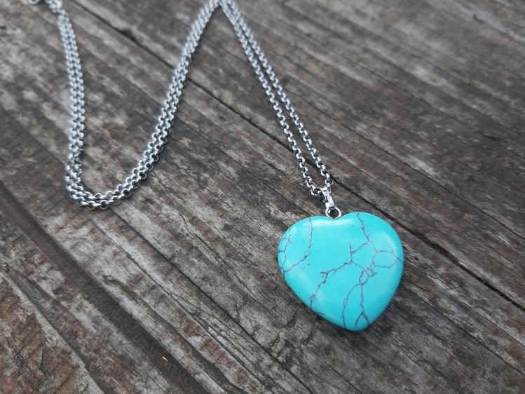 COLLAR CUARZO FORMA DE CORAZÓN ÓPALO MINIMALISTAS