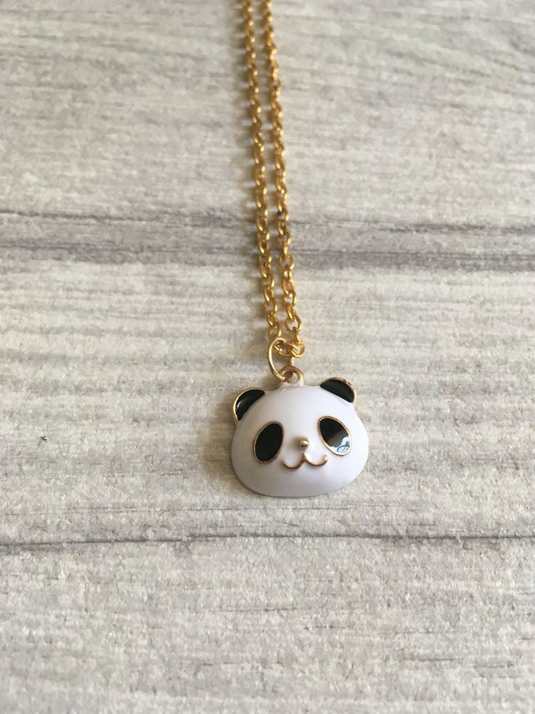 COLLAR PANDA KAWAII MINIMALISTA