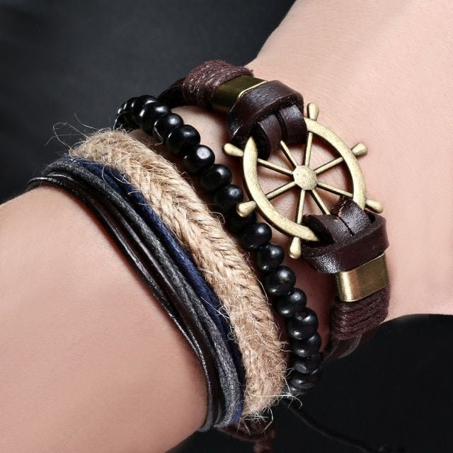 SET DE BRAZALETES EN CUERO