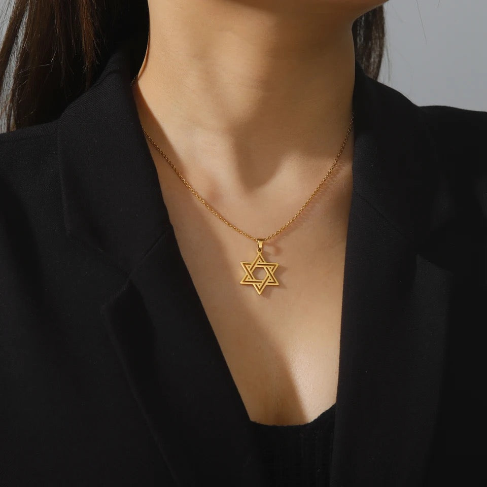 COLLAR ESTRELLA DE DAVID  UNISEX HUECO