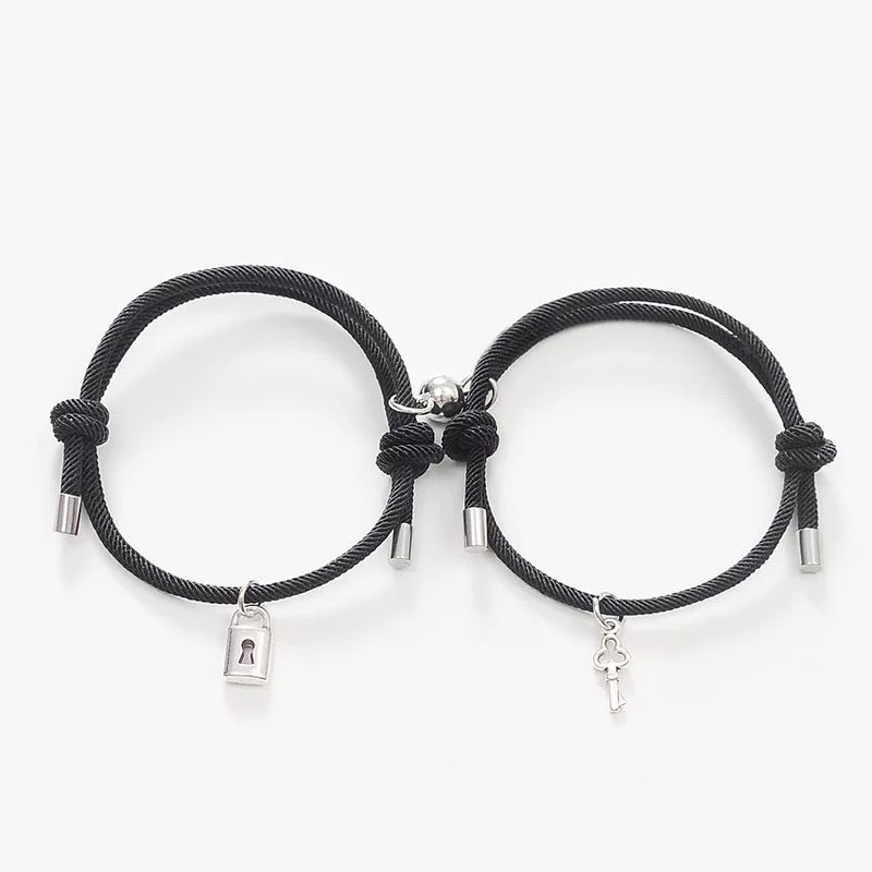 BRAZALETES MAGNÉTICOS DIJE DE CANDADO DE PAREJA IMANES