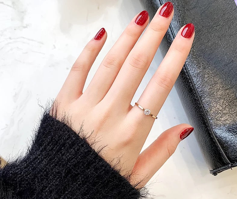 ANILLO MINIMALISTA CRISTAL ACERO DE TITANIO