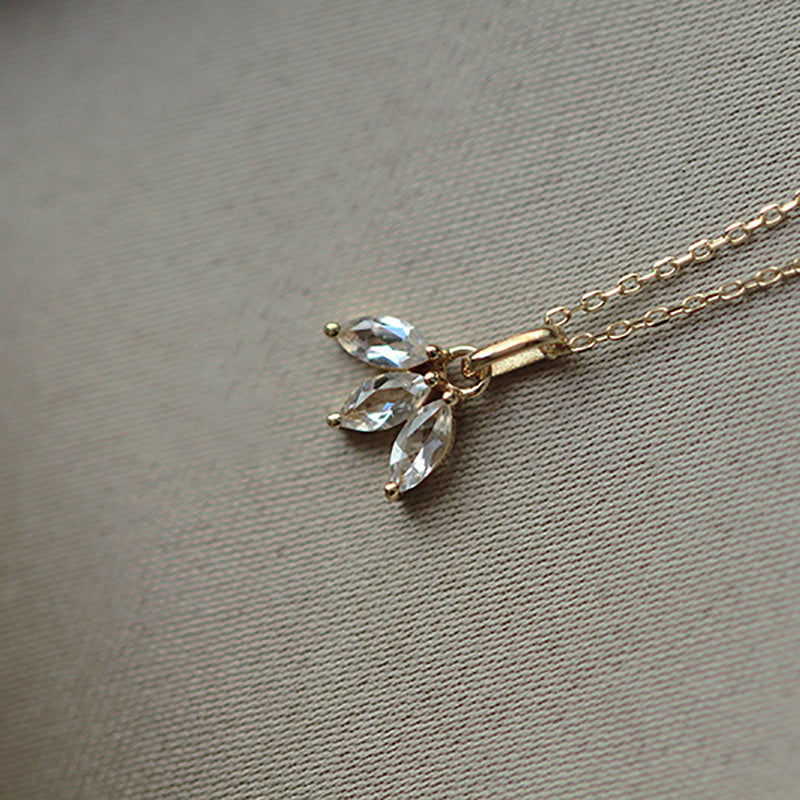 CADENA CHOCKER TRES HOJAS DELICADA CRISTAL MINIMALISTA