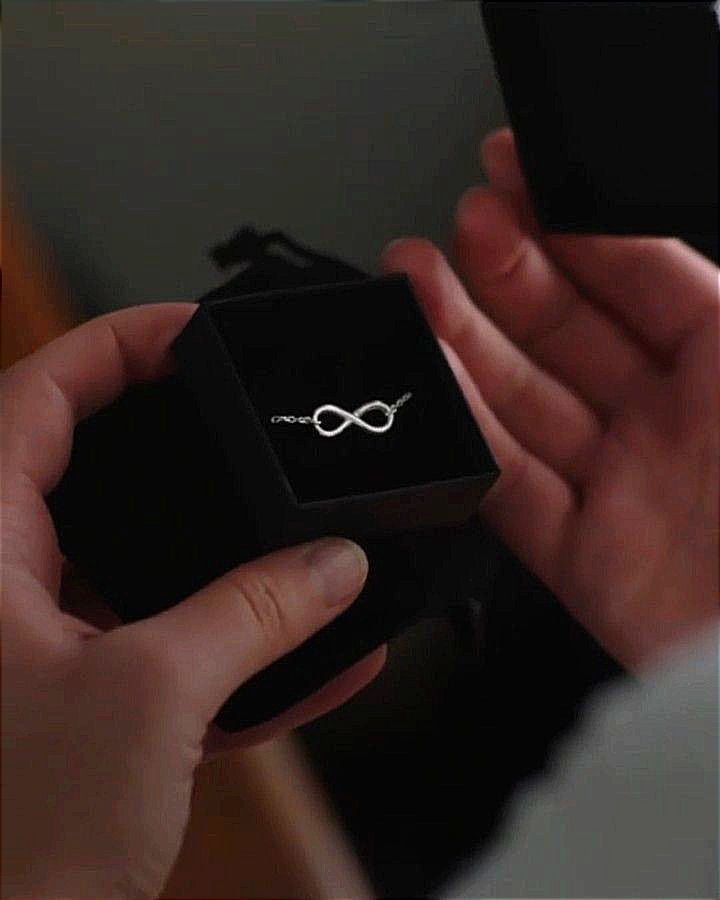 COLLAR MINIMALISTA  INFINITO