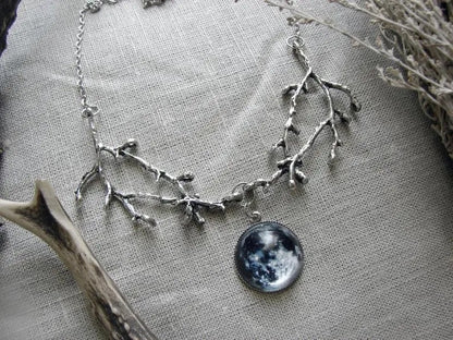 COLLAR ÁRBOL LUNAR  BRILLA EN LA OSCURIDAD GRANDES