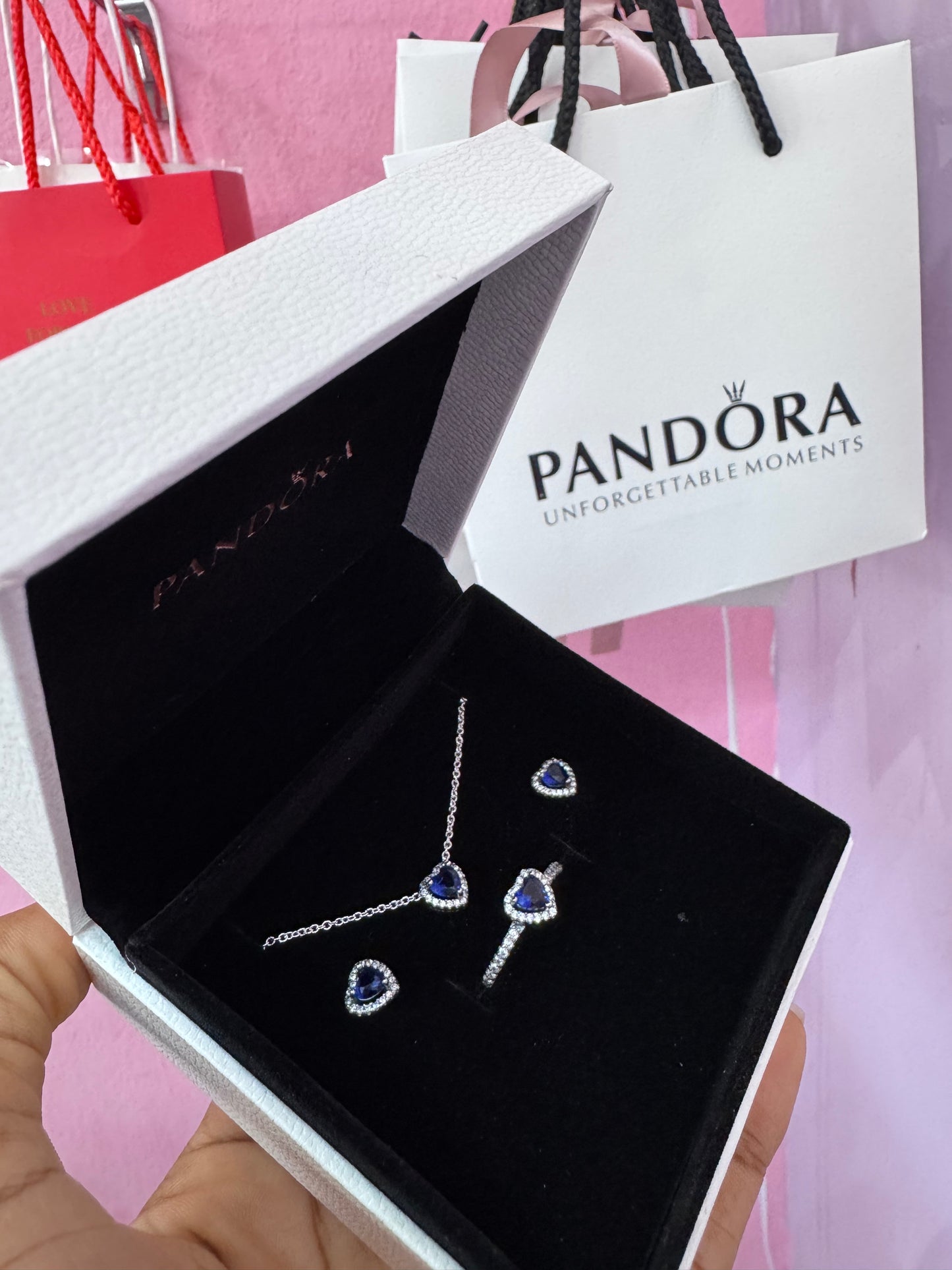 SET ESTILO PANDORA CORAZÓN MINIMALISTA CIRCONIA ELEGANTE