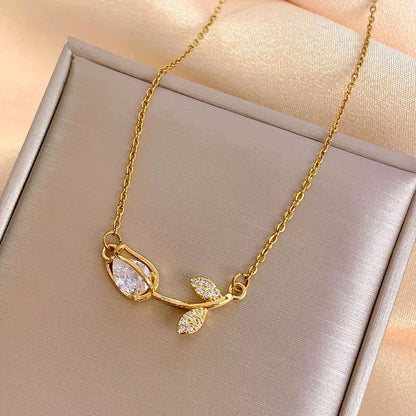 COLLAR TULIPÁN ELEGANTE CRISTAL DE CIRCONIA