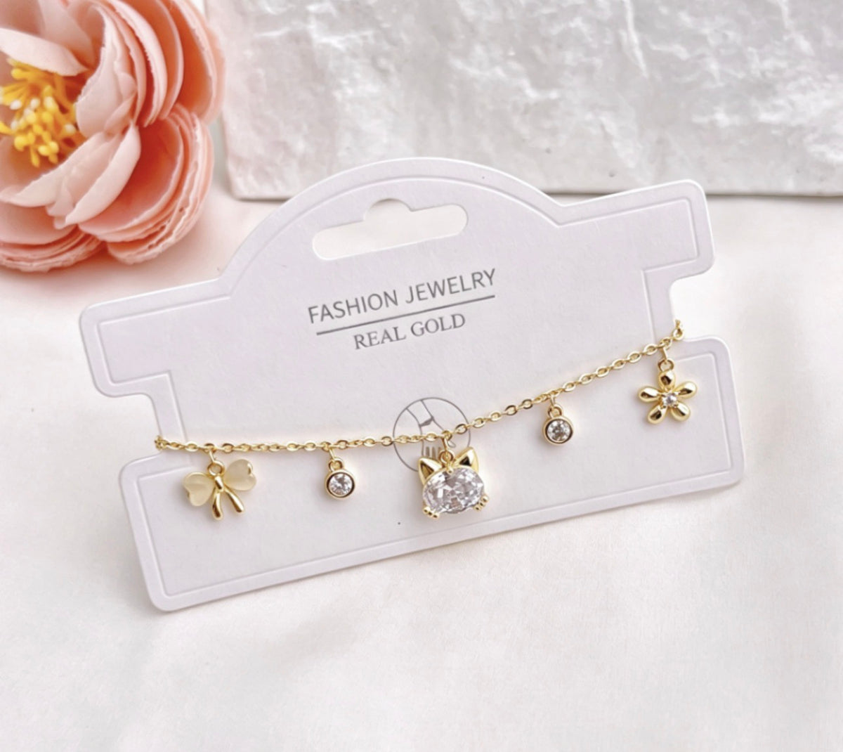 BRAZALETE GATO HELLO KITTY  CRISTALES DE ZIRCONIA