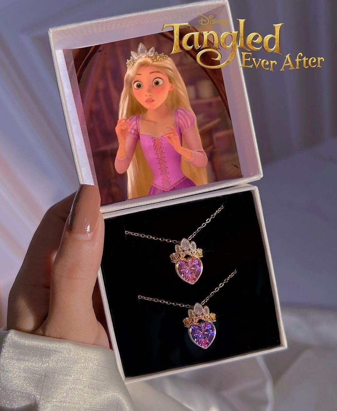 COLLAR CADENA CORONA  RAPUNZEL CRISTALES DE CIRCONIA