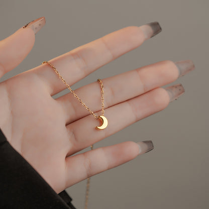 COLLAR LUNA CURVA TIPO CHOCKER MINIMALISTA