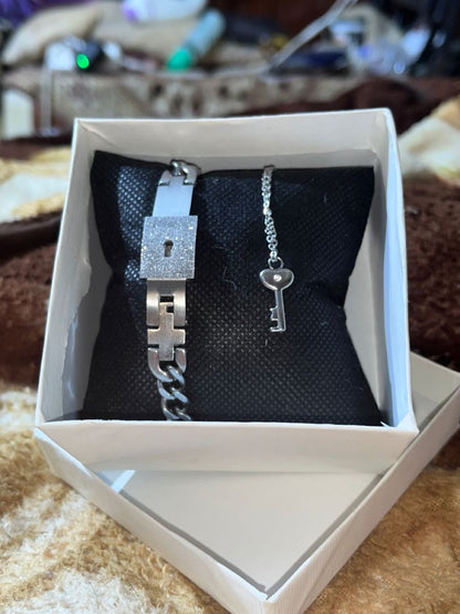 PULSERA CANDADO + COLGANTE LLAVE ( LA LLAVE DE TU CORAZÓN )