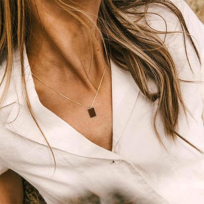 COLLAR RECTÁNGULO  MINIMALISTA PERSONALIZADO
