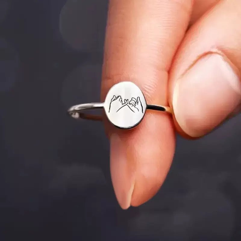 ANILLO PLACA OVALADA MINIMALISTA PERSONALIZADO