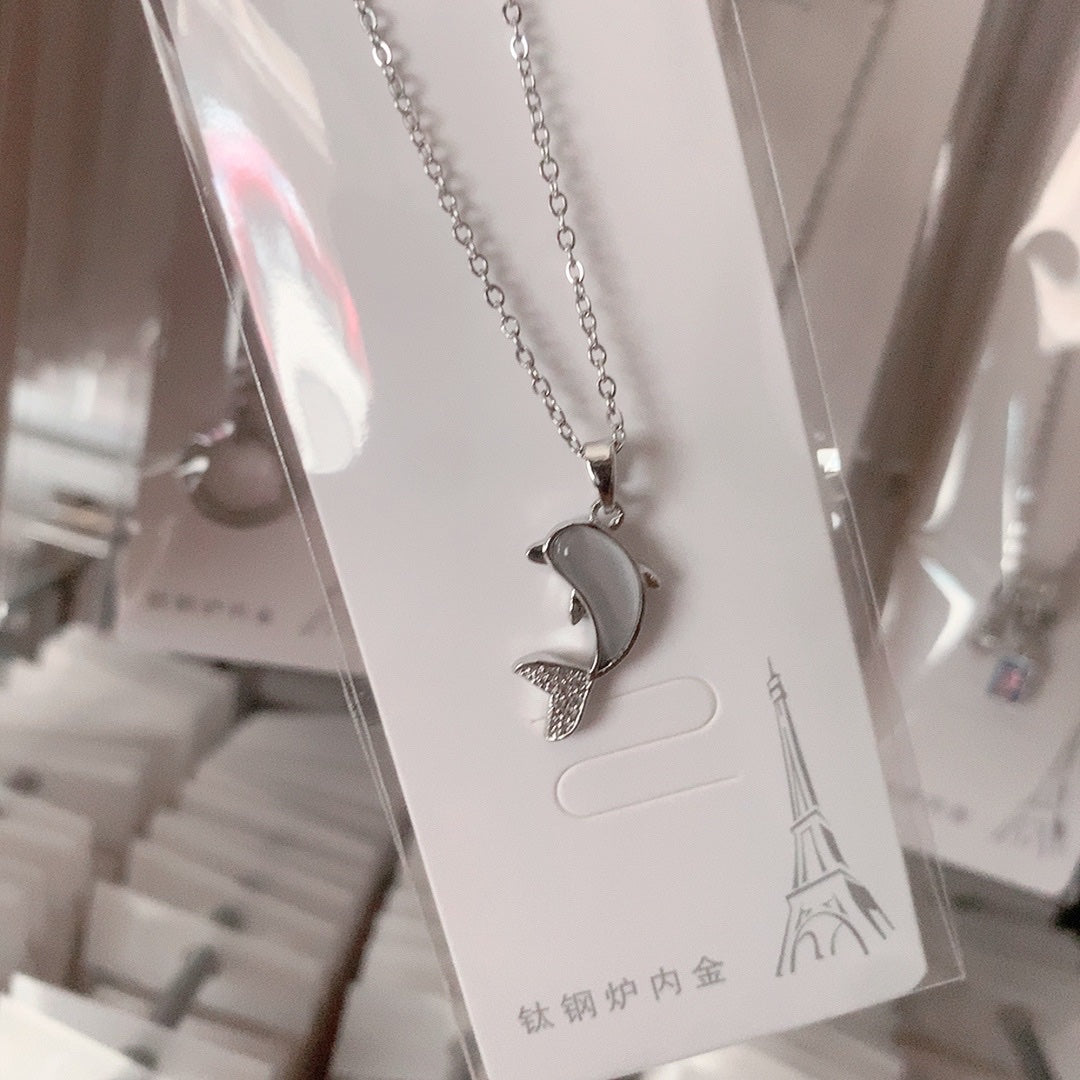 COLLAR COLA DE PEZ SIRENA BALLENA  DELFIN MINIMALISTA ELEGANTE CRISTALES DE ZIRCONIA