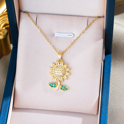 COLLAR FLOR GIRASOL CRISTALES INCRUSTADOS MINIMALISTA