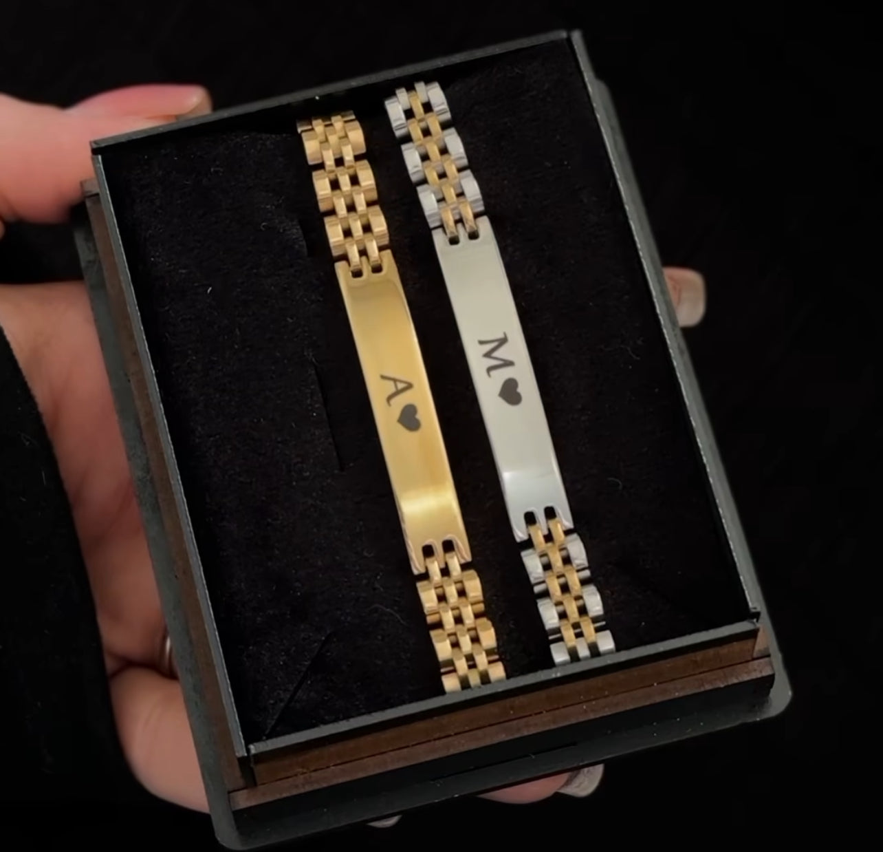 BRAZALETES ELEGANTES EN ACERO INOXIDABLE SOLIDO  PERSONALIZADOS