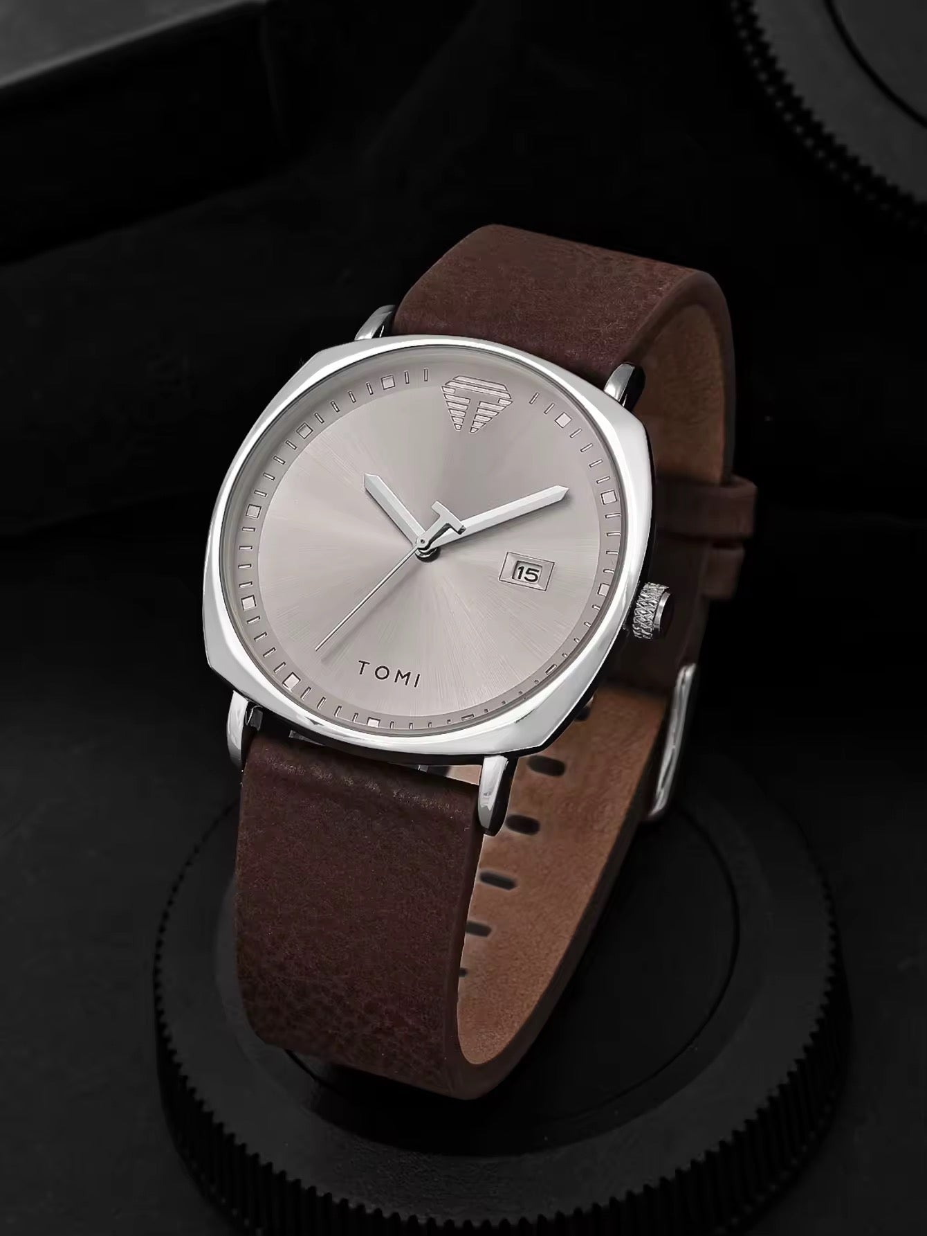 RELOJ TOMI EN LEATHER