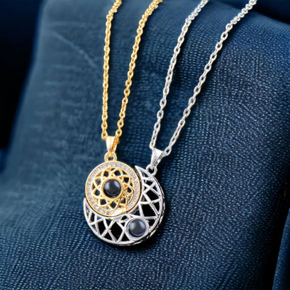 COLLARES MAGNÉTICOS DE IMÁN SOL & LUNA REFLEJAN TE AMO EN 100 IDIOMAS