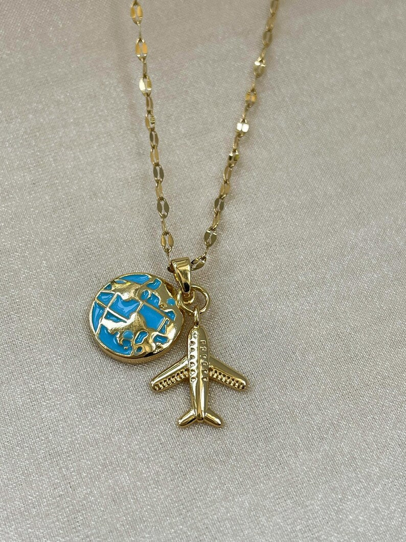 COLLAR LOVE TRAVEL GLOBO TERRÁQUEO DIJE DE AVIÓN ELEGANTE