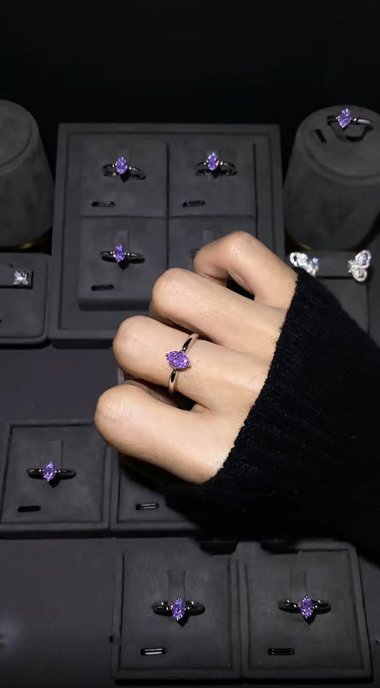 ANILLO CORTE OVALADO CIRCONIA MORADO  MINIMALISTA 👑
