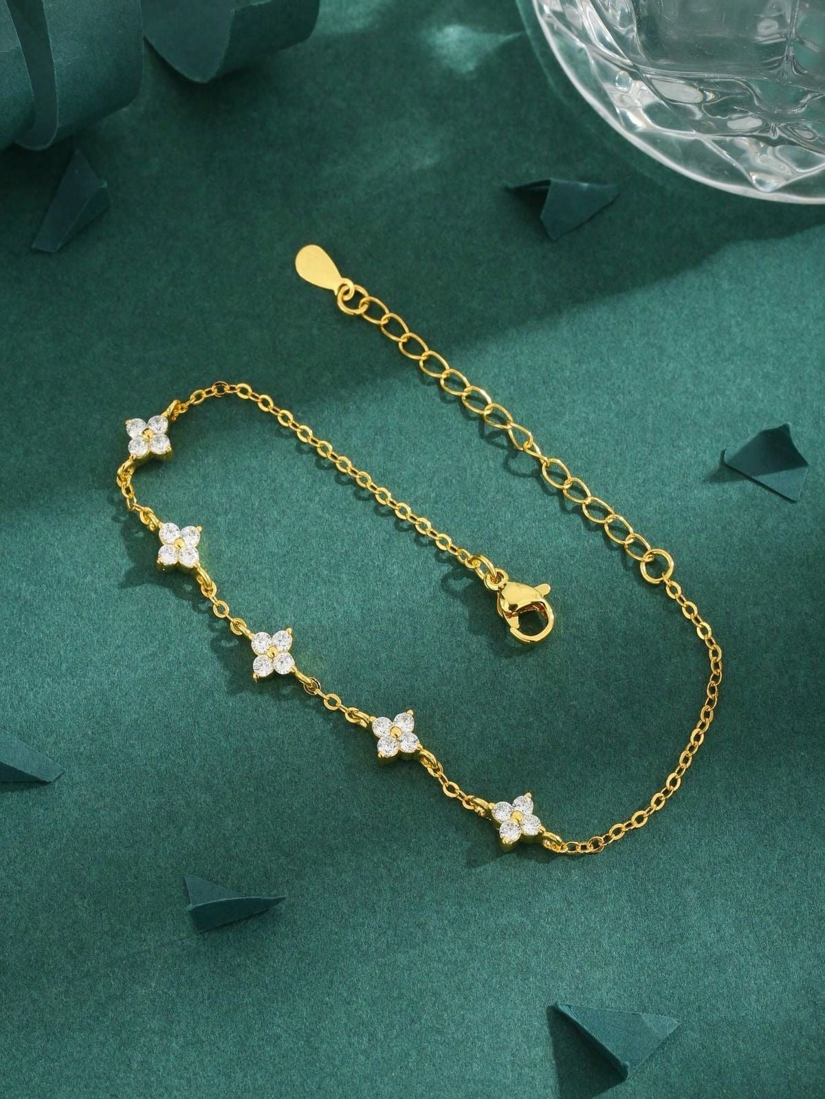 BRAZALETE  TRÉBOL   DELICADO CRISTALES DE ZIRCONIA ELEGANTE