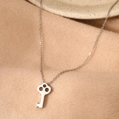 COLLAR  LLAVE SÓLIDA  MINIMALISTA