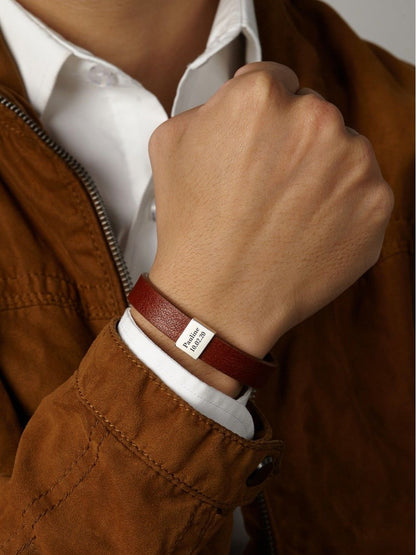 BRAZALETE CORREA DE CUERO LEATHER  VARIAS PLACAS PERSONALIZABLES