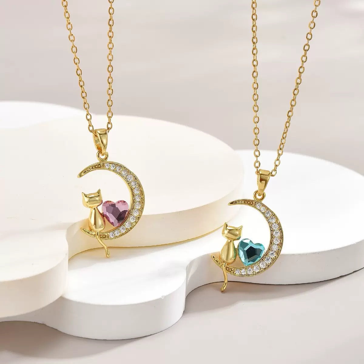 COLLAR GATO Y LUNA  ELEGANTE CRISTAL DE CIRCONIA