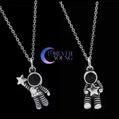 COLLARES MAGNÉTICOS  ASTRONAUTAS MINIMALISTAS