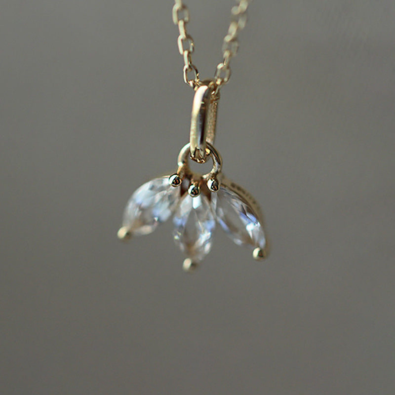 CADENA CHOCKER TRES HOJAS DELICADA CRISTAL MINIMALISTA