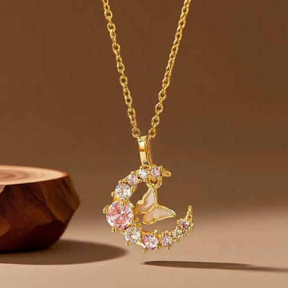 COLLAR ELEGANTE  LUNA ZIRCONIA Y MARIPOSA  CRISTALES INCRUSTADOS MINIMALISTA