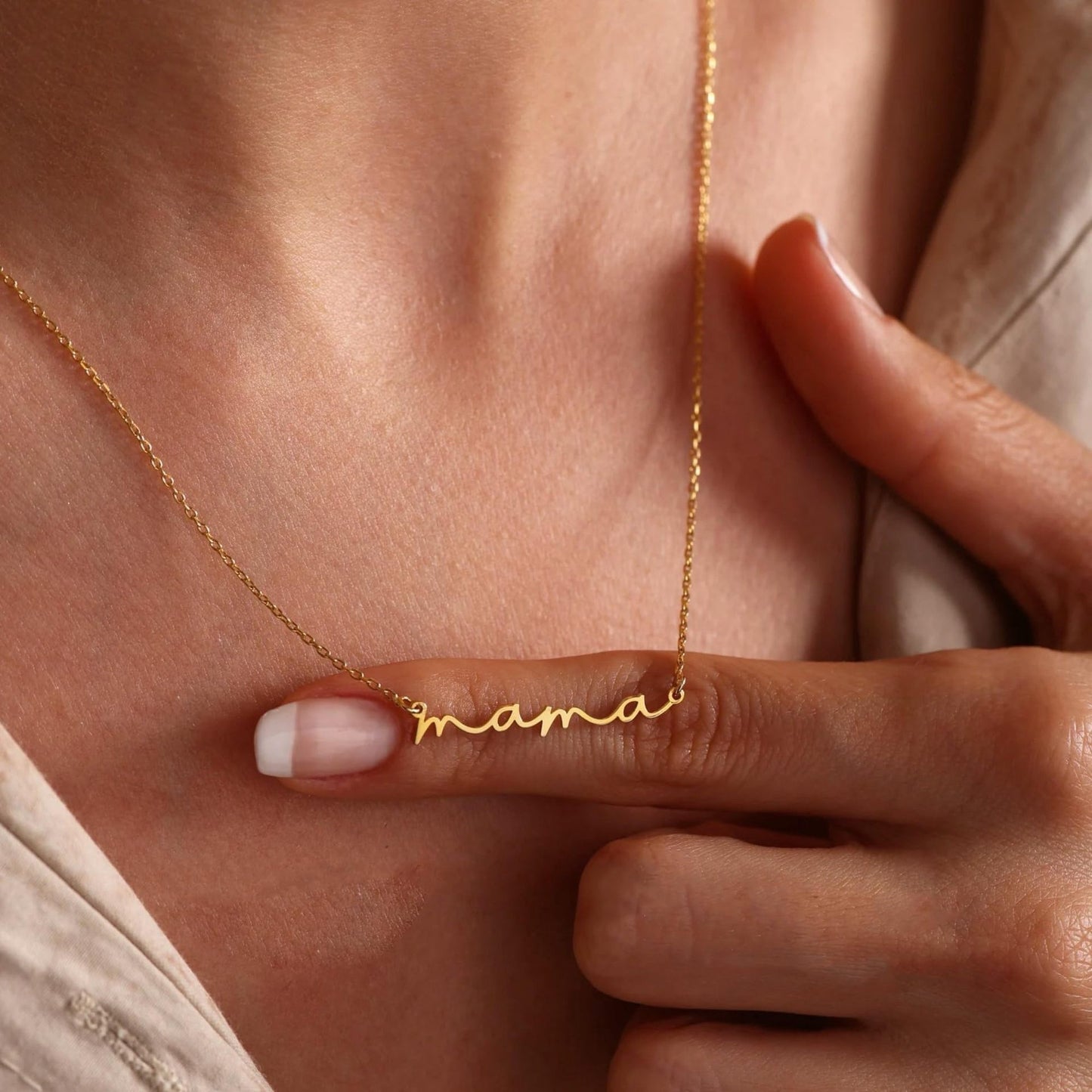 COLLAR MAMÁ MADRE  MINIMALISTA