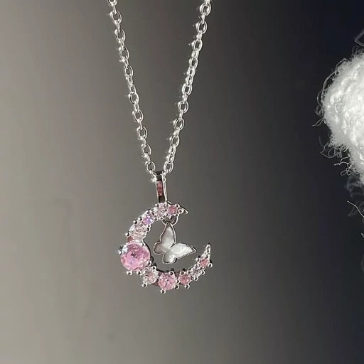 COLLAR ELEGANTE  LUNA ZIRCONIA Y MARIPOSA  CRISTALES INCRUSTADOS MINIMALISTA