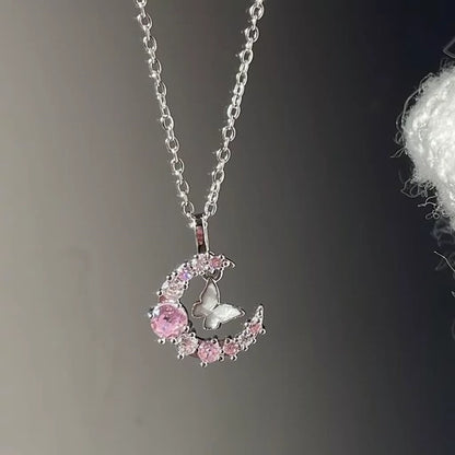 COLLAR ELEGANTE  LUNA ZIRCONIA Y MARIPOSA  CRISTALES INCRUSTADOS MINIMALISTA