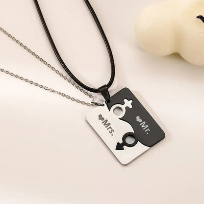 COLLARES  ROMPECABEZAS BLANCO Y NEGRO PAREJAS