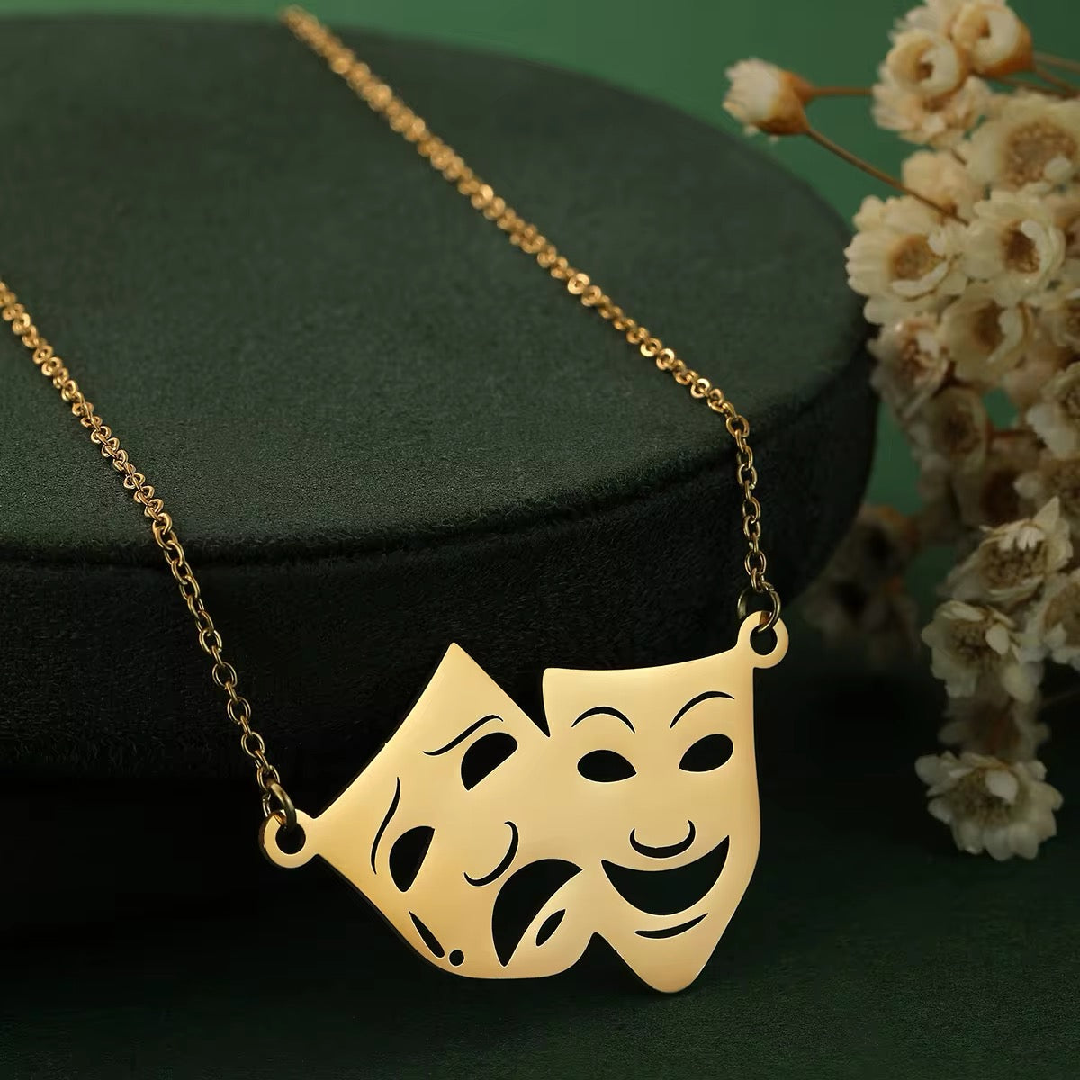 COLLAR  DE TEATRO DRAMA EL JOKER UNISEX