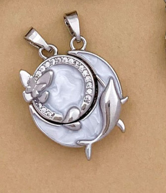 COLLARES  PROMESA  BALLENA Y MARIPOSA  CELESTIAL EFECTO ÓLEO