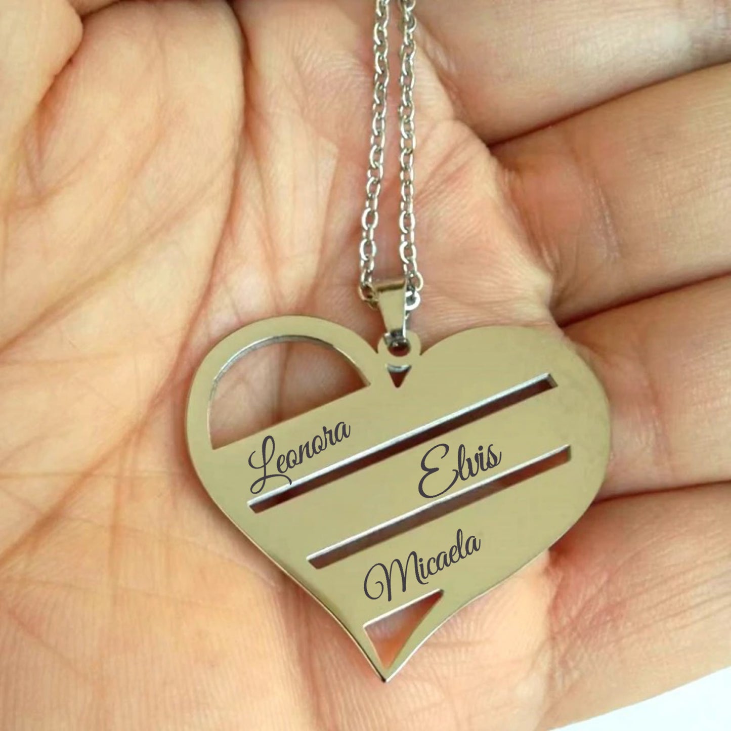 COLLAR CORAZÓN DE 3 LÍNEAS PERSONALIZADO