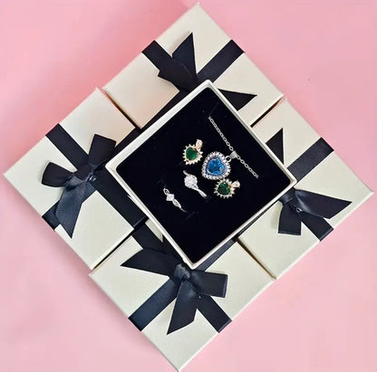 CAJA DE REGALO MEDIANAS CON LASOS