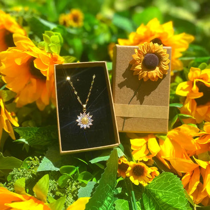 COLLAR FLOR GIRASOL  CRISTALES MINIMALISTA ELEGANTE