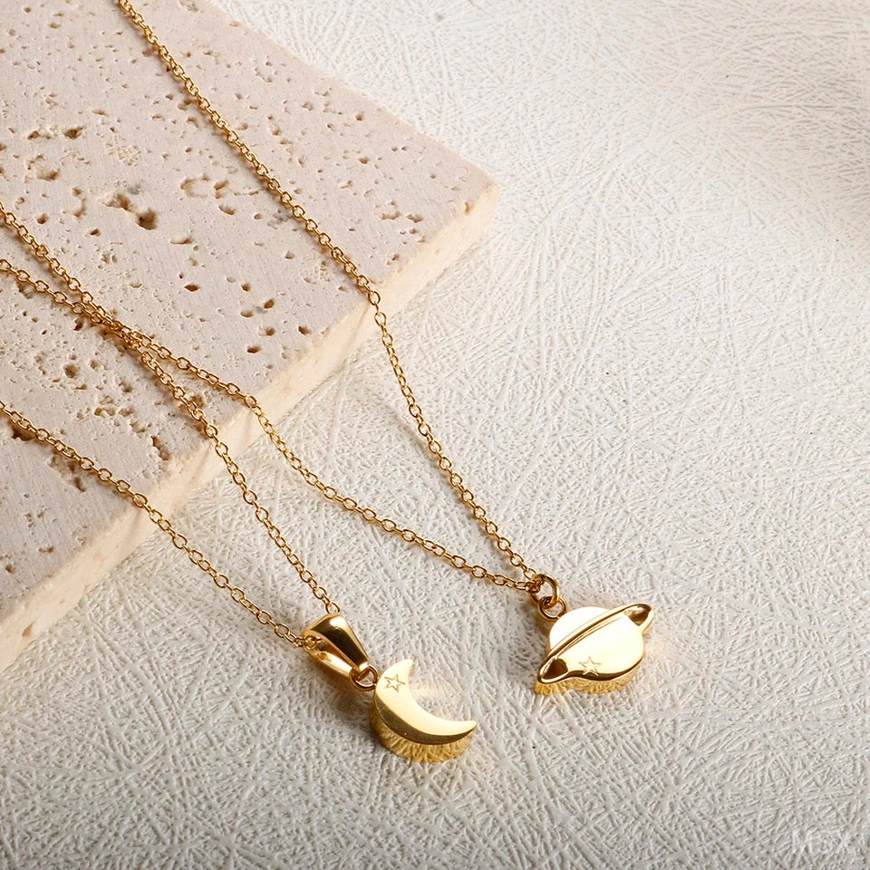 COLLARES DE PAREJA LUNA  & SATURNO 🌜