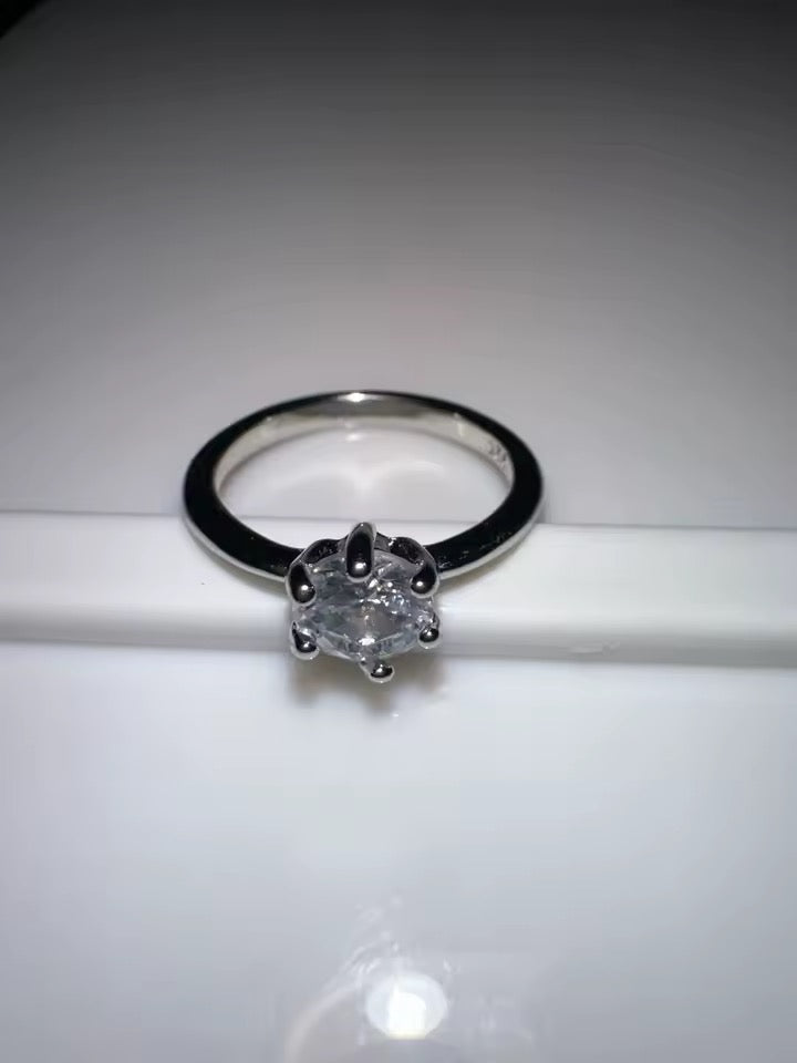 ANILLO CRISTAL CON INCRUBACIONES CHAPADO EN PLATA S925