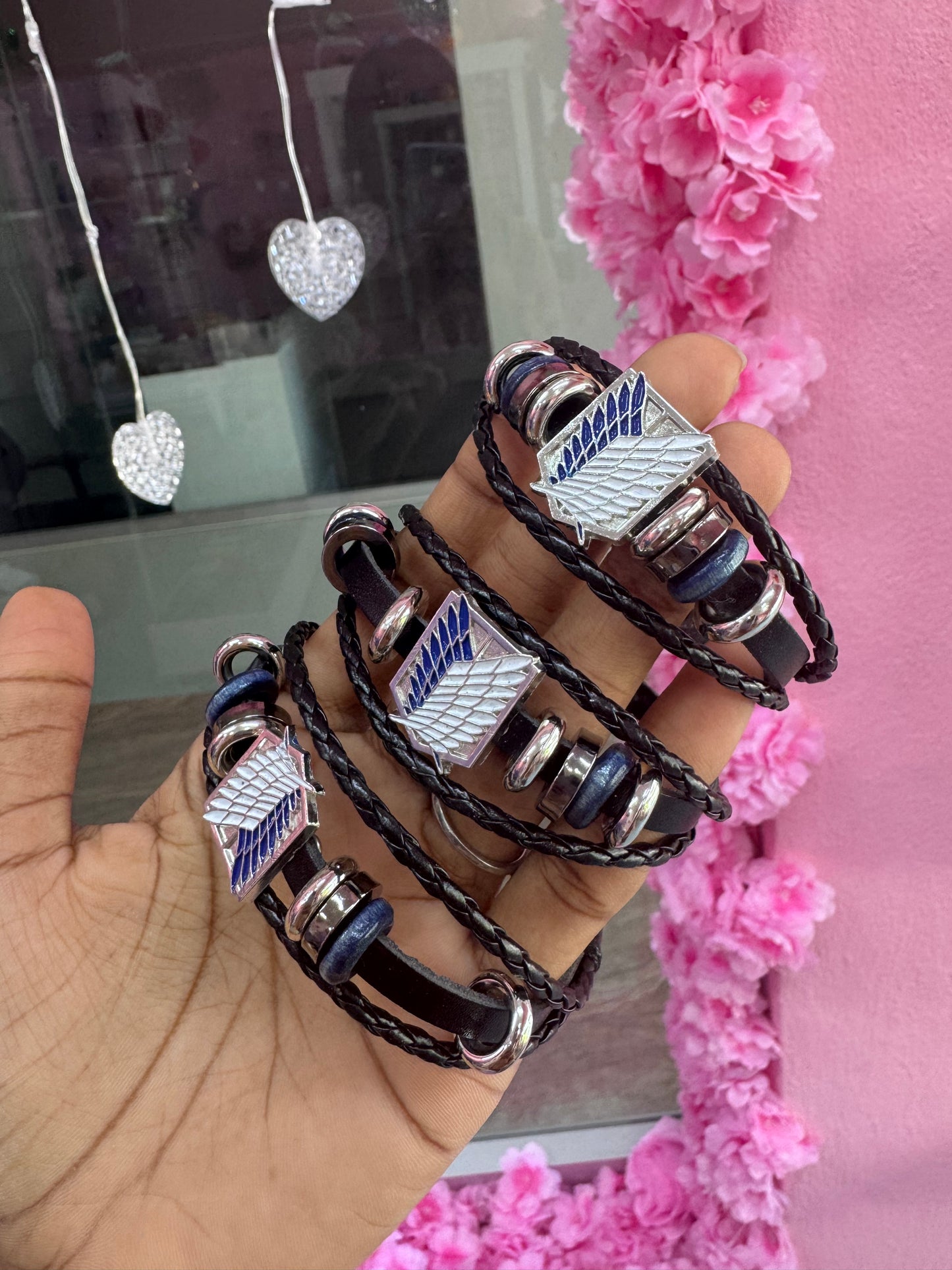 BRAZALETES ANIME ONE PIECE Y ATTACK ON TITAN  LEATHER  CUERO SINTÉTICO