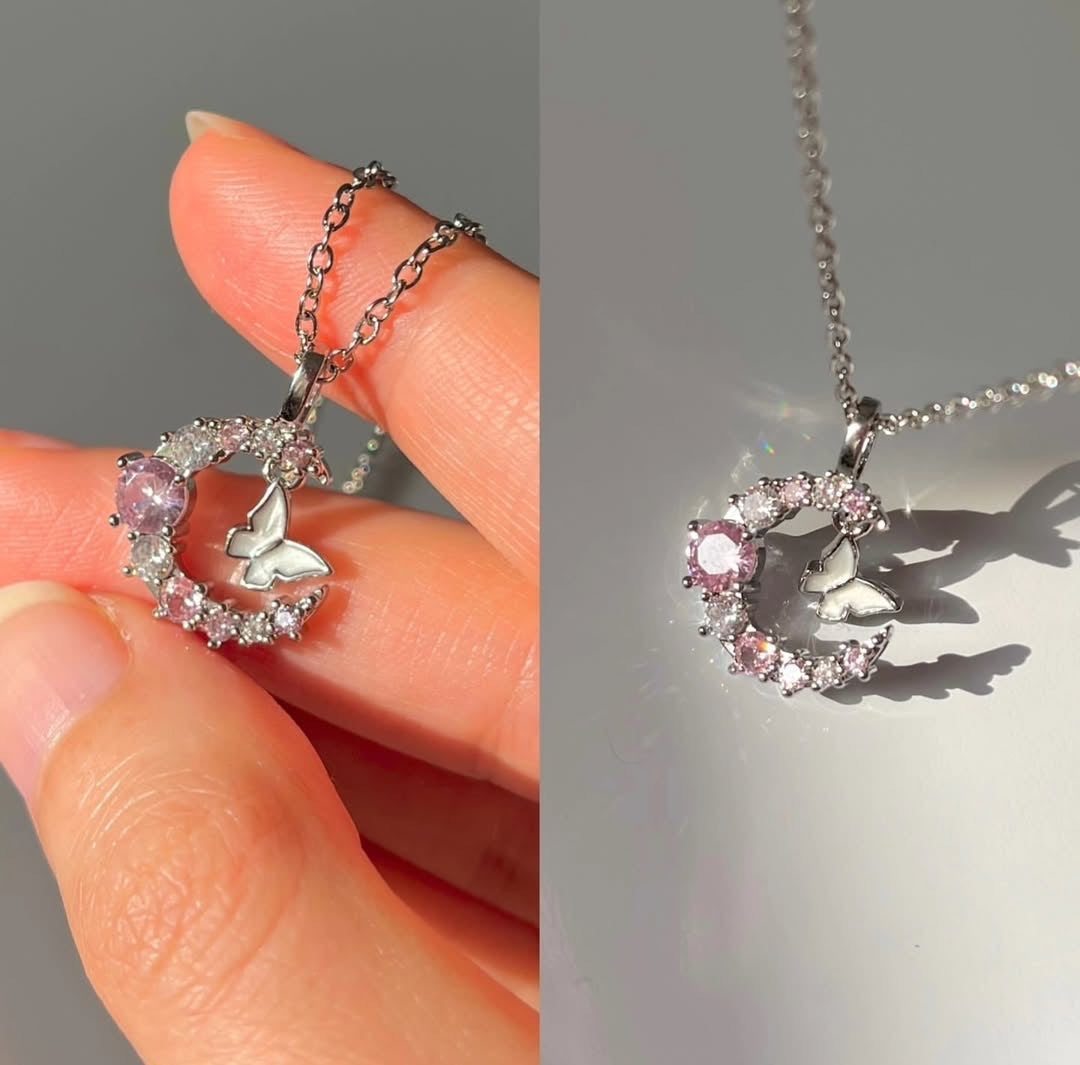COLLAR ELEGANTE  LUNA ZIRCONIA Y MARIPOSA  CRISTALES INCRUSTADOS MINIMALISTA