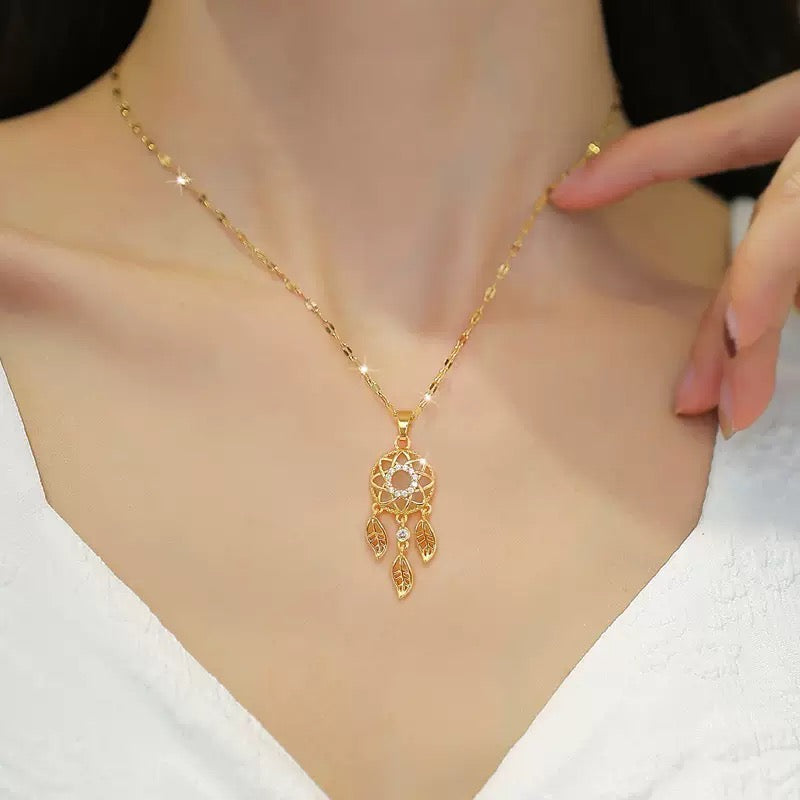COLLAR ELEGANTE ATRAPA SUEÑOS   CON CRISTALES
