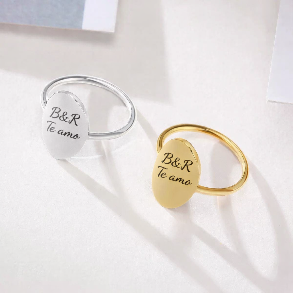 ANILLO PLACA OVALADA MINIMALISTA PERSONALIZADO