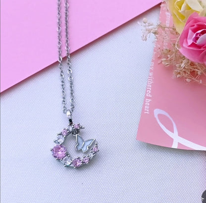 COLLAR ELEGANTE  LUNA ZIRCONIA Y MARIPOSA  CRISTALES INCRUSTADOS MINIMALISTA