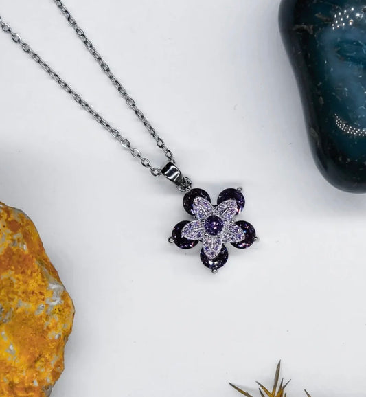 COLLAR ESTRELLA DE MAR MORADO  CRISTALES DE CIRCONIA