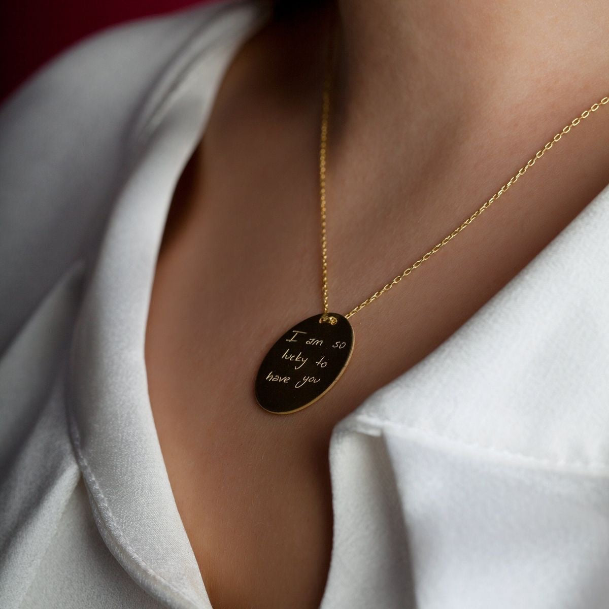 COLLAR OVALADO  UNISEX PERSONALIZADO