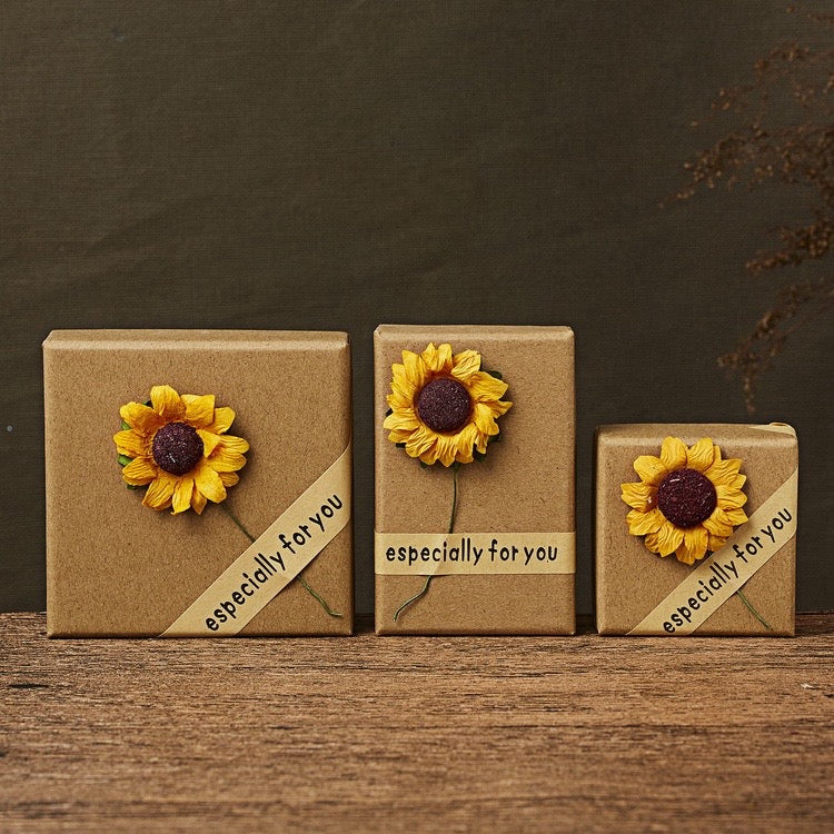 CAJAS DE REGALO  CON FLORES